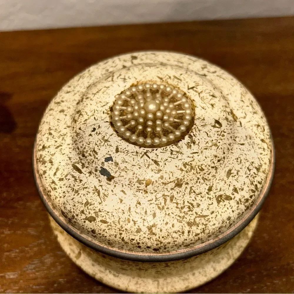 Vintage Trinket Faux Pearl Music Box Plays Artist’s Life
